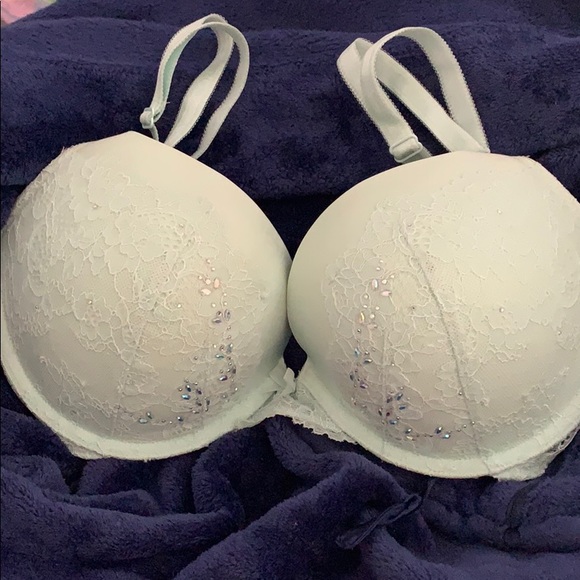 Victoria Secret 34DD mint push up - Picture 1 of 3